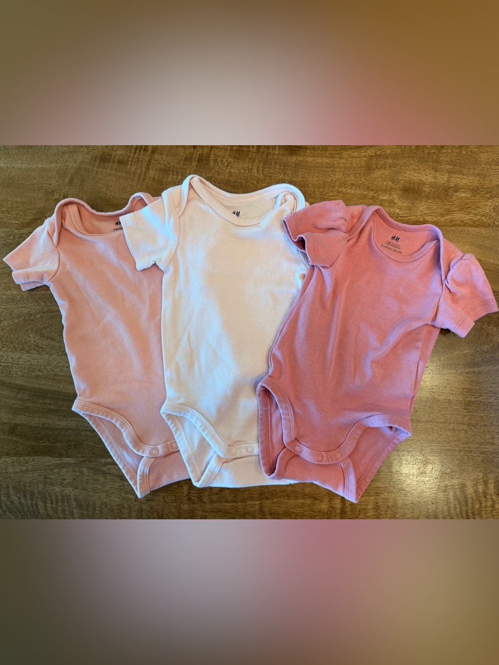 H&M Baby Bodysuit Set in Pink & Light Pink